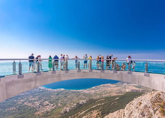 Skura Private Heated Pool 32m2, Summer Kitchen, 4 Bedrooms, Garden Apartamento Duće